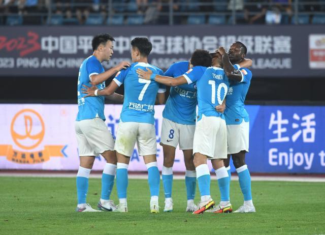 赢下榜尾大战大连人暂离降级区 谢晖：还不能庆祝